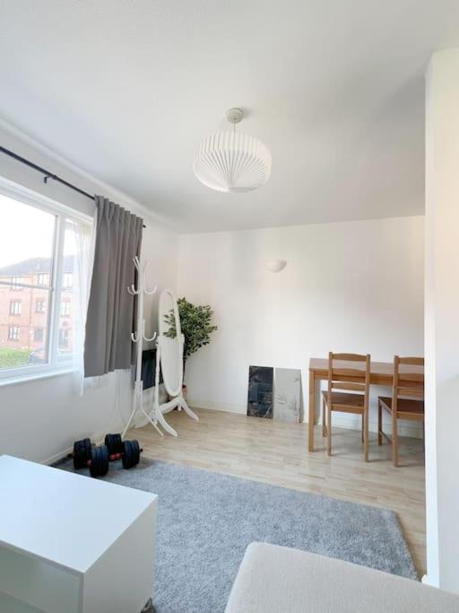 Colliers Wood 1 Bed South London Short Stay Mitcham Kültér fotó